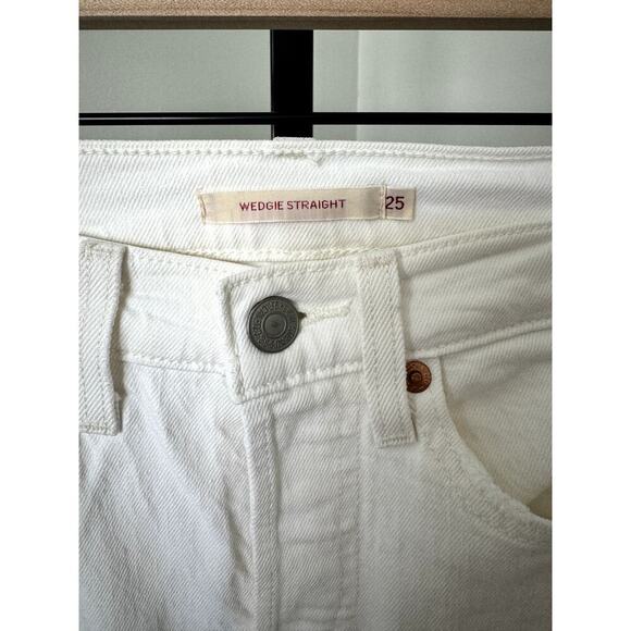 Levis Wedgie Straight Leg Jeans with Raw Hem Off White - Picture 4 of 4